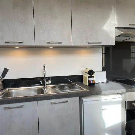 Apartment Magnifique Pour 2 Avec Climatisation Et Belle Pierre Bordelaise Bordeaux